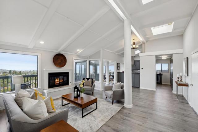 560 California Way, Woodside CA: https://media.crmls.org/mediaz/3ddb675c-8d98-4aaf-a590-3f4244640442.jpg