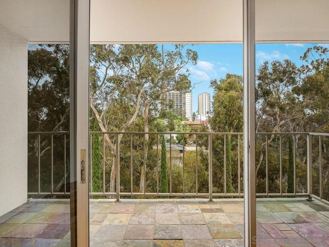 3634 7th Ave, San Diego CA: https://media.crmls.org/mediaz/3ddb6c03-dac6-4a78-bc9c-fe53c9e4afff.jpg