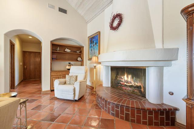 50180 Vista Montana Road, La Quinta CA: https://media.crmls.org/mediaz/3ddbc5a0-bcdb-46c7-9670-059d91f9fd32.jpg