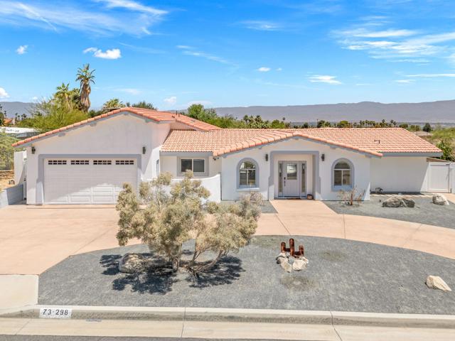 73298 Buckboard Trail Trail, Palm Desert CA: https://media.crmls.org/mediaz/3ddbfc63-775d-4ac6-b4e8-ed8510aab63e.jpg