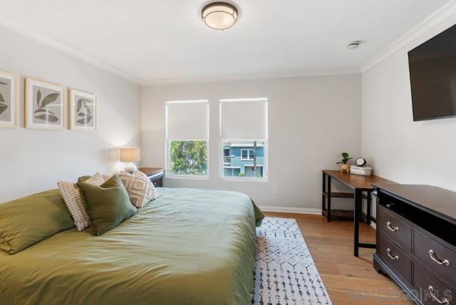 3514 Shoreline Bluff Ln, San Diego CA: https://media.crmls.org/mediaz/3ddccf16-6dab-47f6-b8c6-8e197a93a9af.jpg