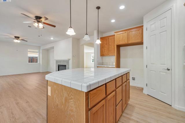 5675 Arcadia Cir, Discovery Bay CA: https://media.crmls.org/mediaz/3ddce6ea-9aac-4ba1-ac87-165cd00e81b1.jpg