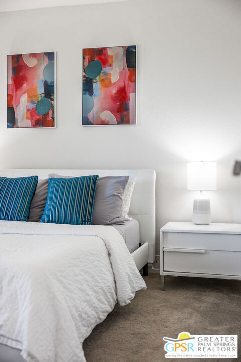 400 N Sunrise Way, Palm Springs CA: https://media.crmls.org/mediaz/3ddcffec-97f3-4646-bd22-e4afea85f72d.jpg
