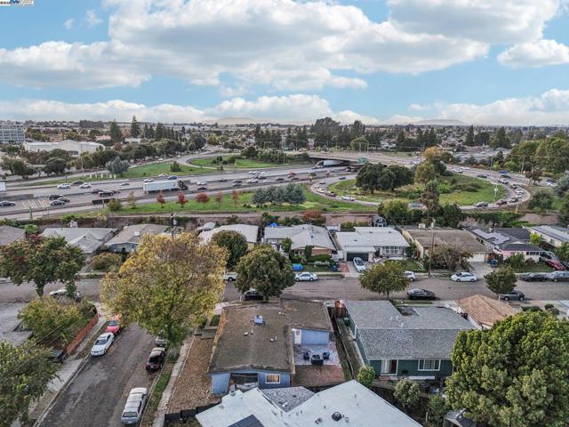 24282 Willimet Way, Hayward CA: https://media.crmls.org/mediaz/3ddd8700-1784-4328-954e-8d92aa08f663.jpg