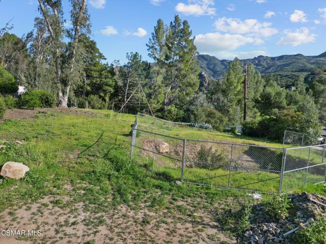 2239 Pinecrest Road, Agoura Hills CA: https://media.crmls.org/mediaz/3dddd20b-754c-4b41-bb56-428dc3d68e21.jpg