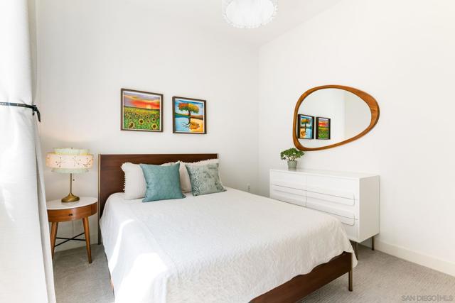 2400 Community Ln, San Diego CA: https://media.crmls.org/mediaz/3dde2611-eb27-4c86-be2e-e9250472811e.jpg