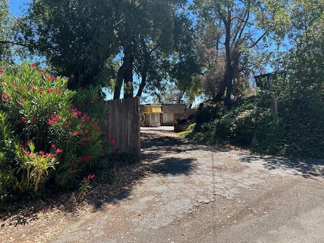 21460 Bear Creek Road, Los Gatos CA: https://media.crmls.org/mediaz/3ddf5652-dc6b-4ee6-bdf7-e6042db6fb22.jpg