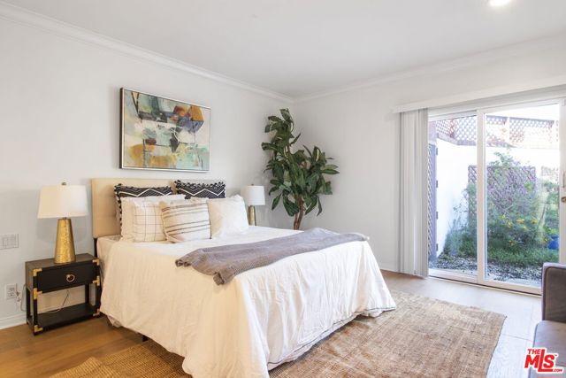 905 Berkeley Street, Santa Monica CA: https://media.crmls.org/mediaz/3de01bc8-6f40-457d-a3b6-1733f0d1ed70.jpg