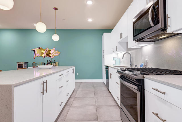 179 The Riv, Palm Springs CA: https://media.crmls.org/mediaz/3de22d45-8eb5-4f47-b731-2416318a5e5f.jpg