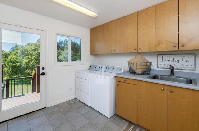 573 Meadow Road, Aptos CA: https://media.crmls.org/mediaz/3de2d82c-6b5b-4898-8ef8-fbe7b0176029.jpg