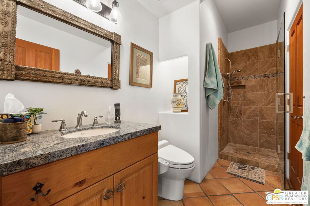 https://media.crmls.org/mediaz/3de2dc47-608e-44b6-8399-5324232a7fb4.jpg?preset=X-Large
