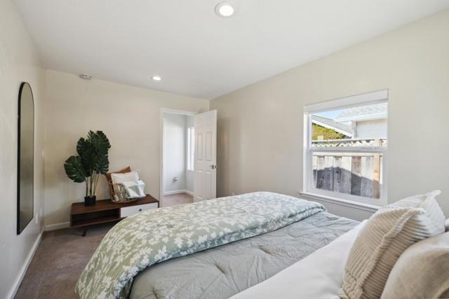 Image 23 of 82 For 711 Darwin Street