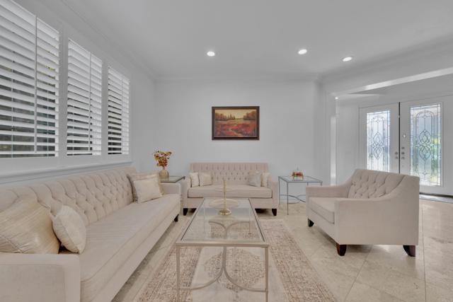 Detail Gallery Image 10 of 75 For 45190 Saint Tisbury St, Temecula,  CA 92592 - 4 Beds | 3 Baths