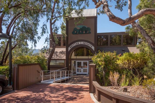 3295 La Mesa Drive, San Carlos CA: https://media.crmls.org/mediaz/3de9799e-80da-42b3-992c-fa8763c6bbcc.jpg