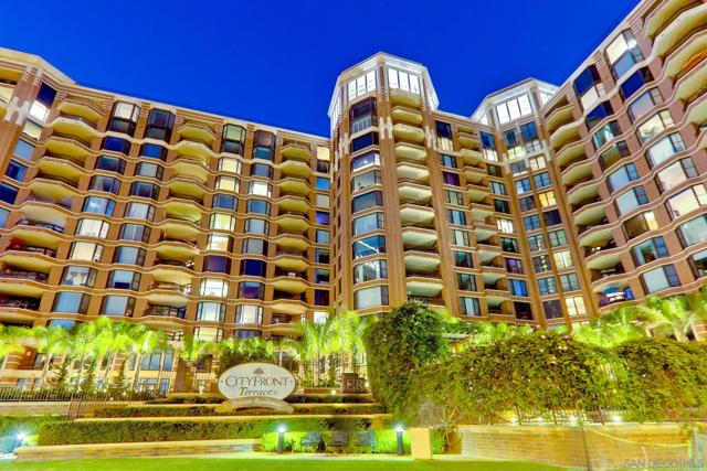 500 W Harbor Dr, San Diego CA: https://media.crmls.org/mediaz/3de99d61-6192-4755-a022-a4ac3e66bed5.jpg