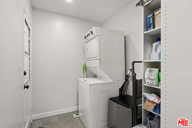 5040 W Slauson Avenue, Los Angeles CA: https://media.crmls.org/mediaz/3de9adcf-ecd4-47cc-bb29-fcdf7db2bcb3.jpg