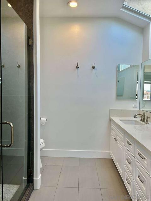 24345 Vista Point Ln, Dana Point CA: https://media.crmls.org/mediaz/3dea9f11-24d4-42e4-886f-1baa8df91355.jpg