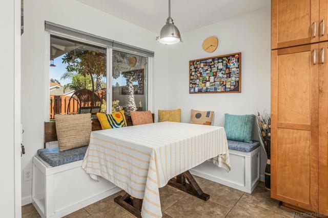 17162 Poblado Ct, San Diego CA: https://media.crmls.org/mediaz/3deaf035-c672-4a27-8844-16f5d19c4056.jpg