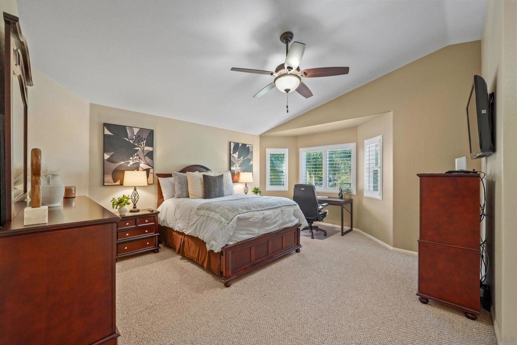 MLS #250034947SD img 20