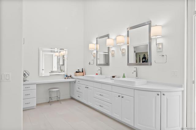 3930 Torrey Hills Lane, San Diego CA: https://media.crmls.org/mediaz/3debd416-18b7-4fa4-b7a9-2dbcf7d0a6af.jpg