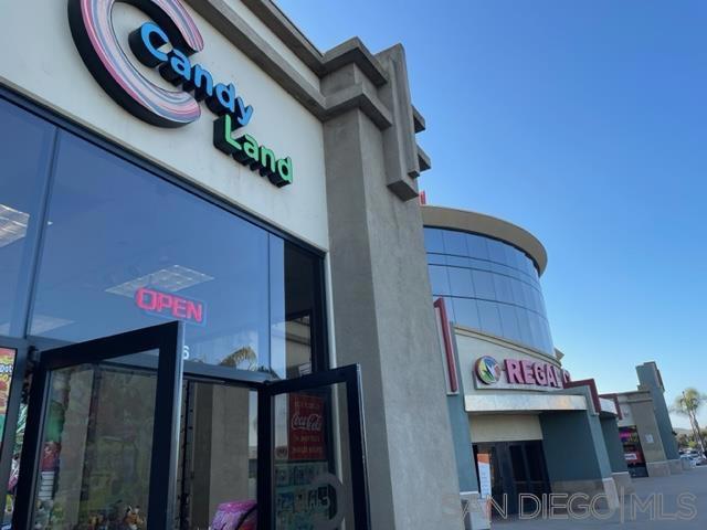 356 W Valley Pkwy, Escondido, CA 92025
