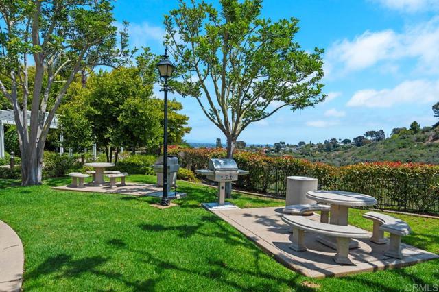 Detail Gallery Image 71 of 75 For 2327 Falkirk Row, La Jolla,  CA 92037 - 3 Beds | 3/1 Baths