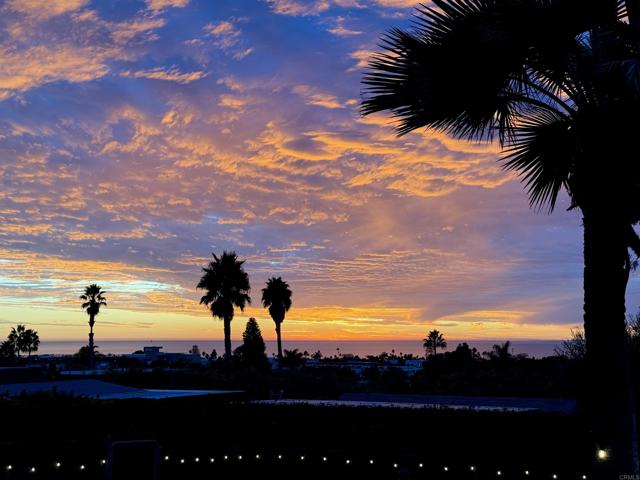 860 Nardo Road, Encinitas CA: https://media.crmls.org/mediaz/3dee1b29-cd4d-403d-a4f2-dff5ad7d04e8.jpg