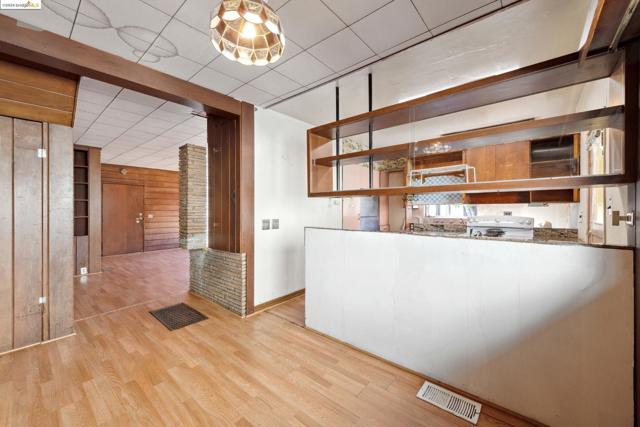 Image 13 of 34 For 2344 Fulton St