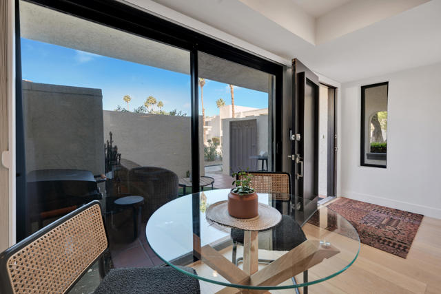 45451 Lupine Lane, Palm Desert CA: https://media.crmls.org/mediaz/3defa255-bce6-47d8-b892-8eb5c57357ca.jpg