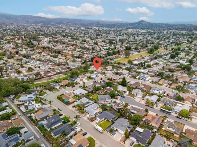 1220 Hoover Street, Escondido CA: https://media.crmls.org/mediaz/3df05321-442d-4a59-a020-0000140edf93.jpg