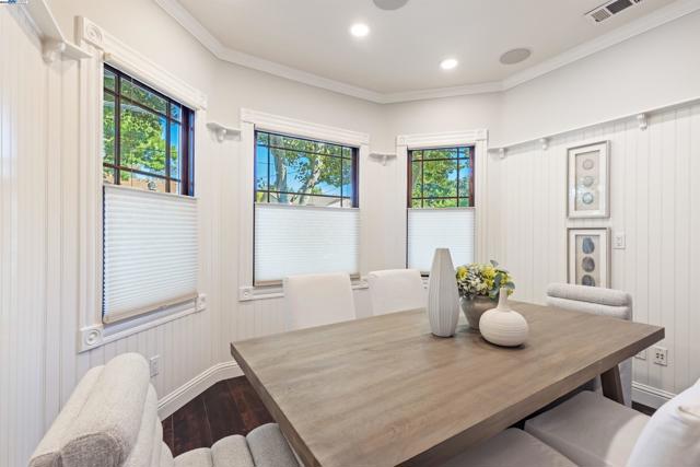 4463 Pleasanton Ave, Pleasanton CA: https://media.crmls.org/mediaz/3df0e000-0197-4227-84fc-6d95b6d572bd.jpg