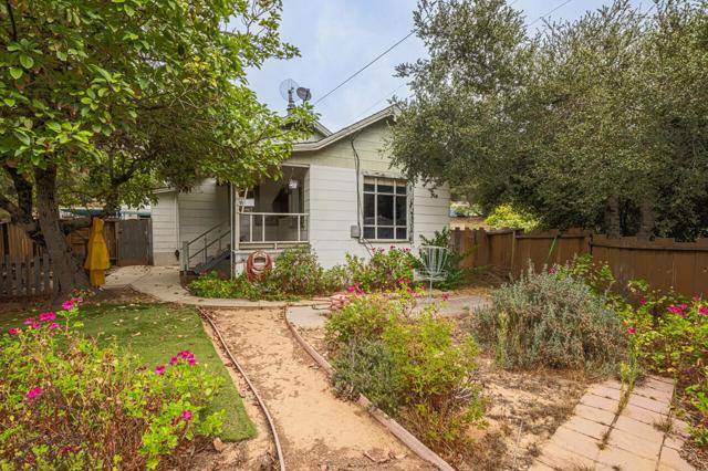 17229 McGuffie Road, Prunedale CA: https://media.crmls.org/mediaz/3df0f6ec-ec0c-4bfb-bc6a-4817d5bc232f.jpg