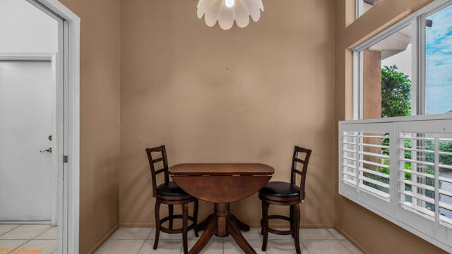 37953 Grand Oaks Avenue, Palm Desert CA: https://media.crmls.org/mediaz/3df1d241-7886-4627-8cd0-b309a54f52c9.jpg