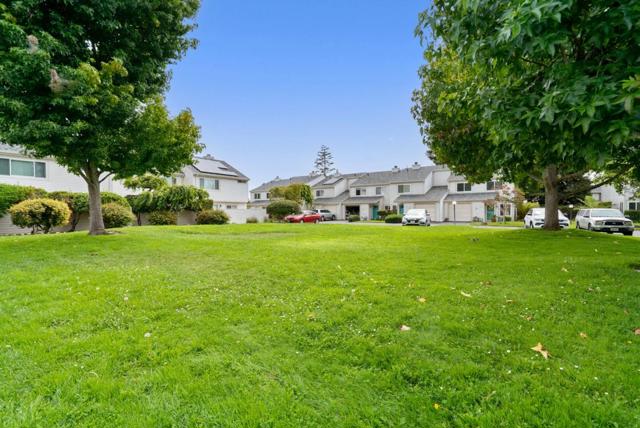 1505 42nd Avenue, Capitola CA: https://media.crmls.org/mediaz/3df253fb-22c4-494b-8efd-d3312dd4967e.jpg