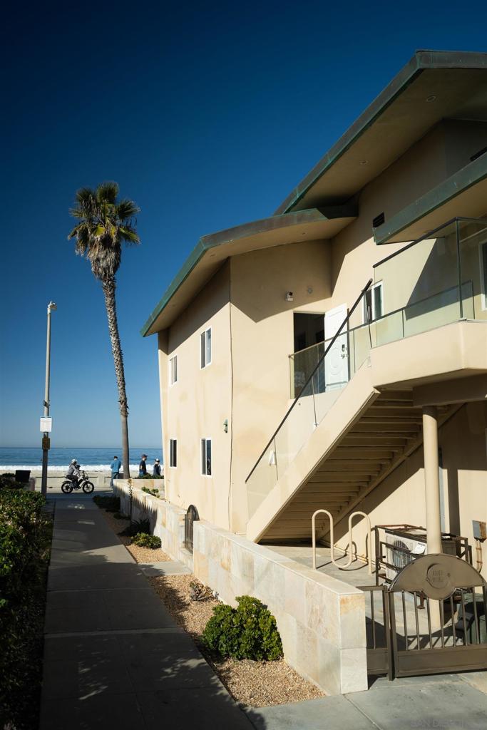 3443 Ocean Front Walk - photo 11