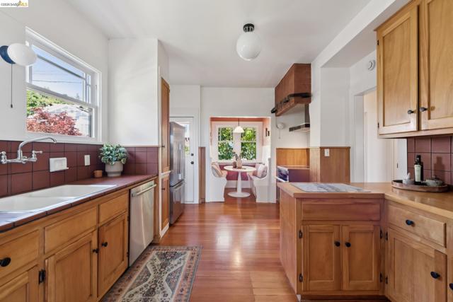 Image 25 of 60 For 938 San Benito Rd