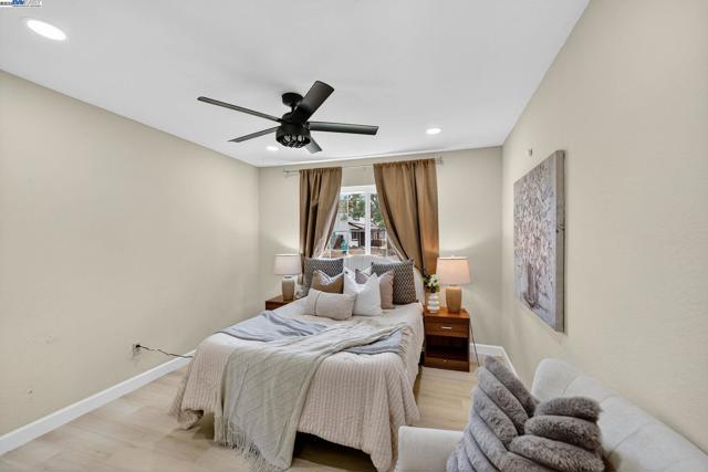 1810 Peary Way, Livermore CA: https://media.crmls.org/mediaz/3df4e323-1527-4831-96bf-9da47781c9ee.jpg