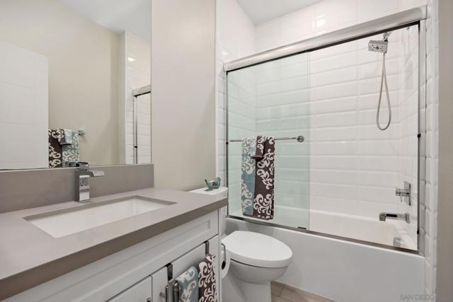 6190 Sagebrush Bend Way, San Diego CA: https://media.crmls.org/mediaz/3df4e7d3-c1e6-413f-a486-efa6cad57f4c.jpg
