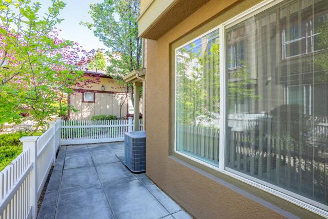 227 Peppermint Tree Terrace, Sunnyvale CA: https://media.crmls.org/mediaz/3df61370-dba6-44a0-a5d8-d8d86ad900a6.jpg