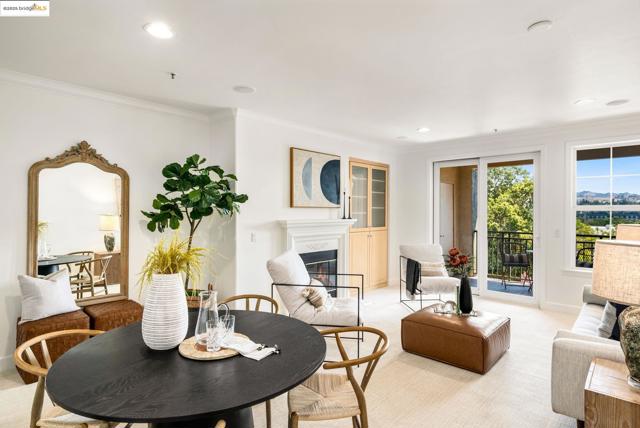 1800 Alma, Walnut Creek CA: https://media.crmls.org/mediaz/3df6fc5e-1ee5-4e0e-bca7-a7f421cc7f27.jpg