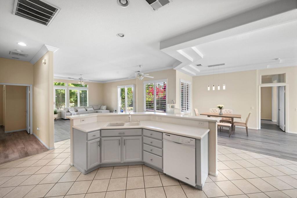 MLS #219139052DA image #16