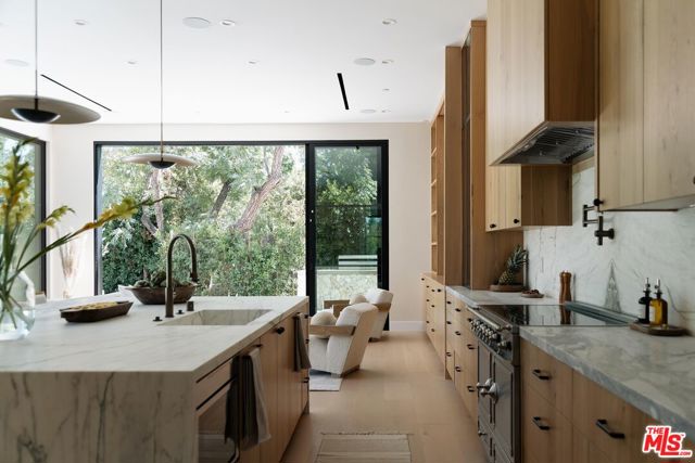 23346 Collins Street, Woodland Hills CA: https://media.crmls.org/mediaz/3df731ad-eeb3-4d23-a94a-2267e05549b6.jpg