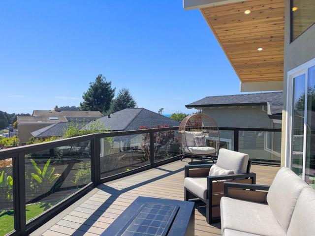 190 Driftwood Court, Aptos CA: https://media.crmls.org/mediaz/3df741aa-2d12-4d0f-8faa-b443e256211d.jpg