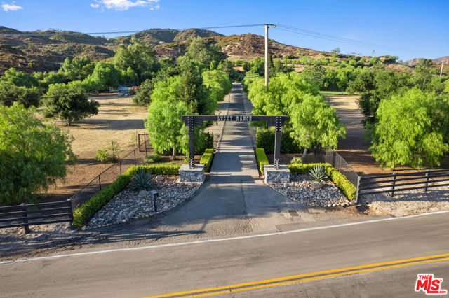 33269 Mulholland Highway, Malibu, California 90265, 4 Bedrooms Bedrooms, ,4 BathroomsBathrooms,Single Family Residence,For Sale,Mulholland,24429209