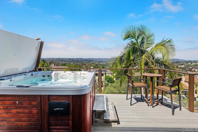 7661 Sitio Algodon, Carlsbad CA: https://media.crmls.org/mediaz/3df81ce8-d1df-4540-99b2-b58089fe9c14.jpg