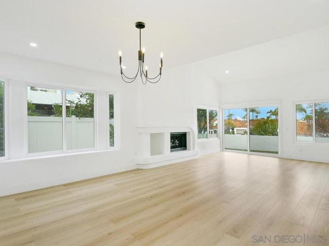 4951 DELOS WAY, Oceanside CA: https://media.crmls.org/mediaz/3df84d03-66f9-45b4-955b-2a13b3e9a559.jpg