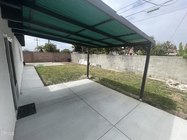 1525 N 7th Place, Port Hueneme CA: https://media.crmls.org/mediaz/3df8e601-649c-4647-a454-ce877286808d.jpg