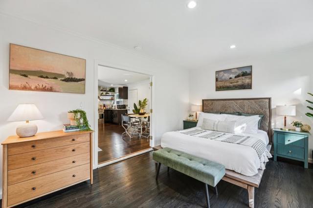 424 5th Avenue, Redwood City CA: https://media.crmls.org/mediaz/3df91f1c-8f51-40f5-a2f9-d84f096c8d1f.jpg