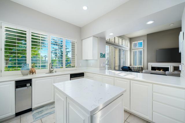 57916 Interlachen, La Quinta CA: https://media.crmls.org/mediaz/3df9c056-f9ee-4aa7-bcd5-e333217aee57.jpg