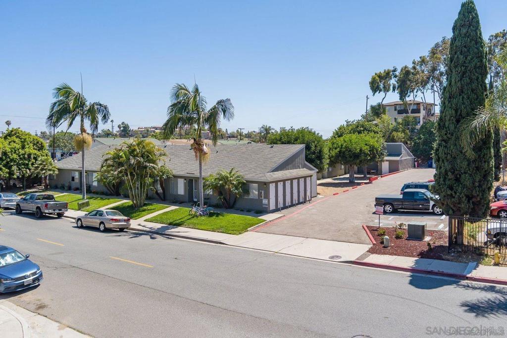 702 R Ave #6